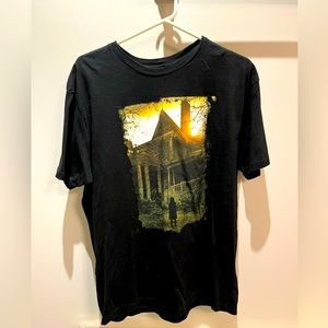 Resident Evil graphic shirt XL